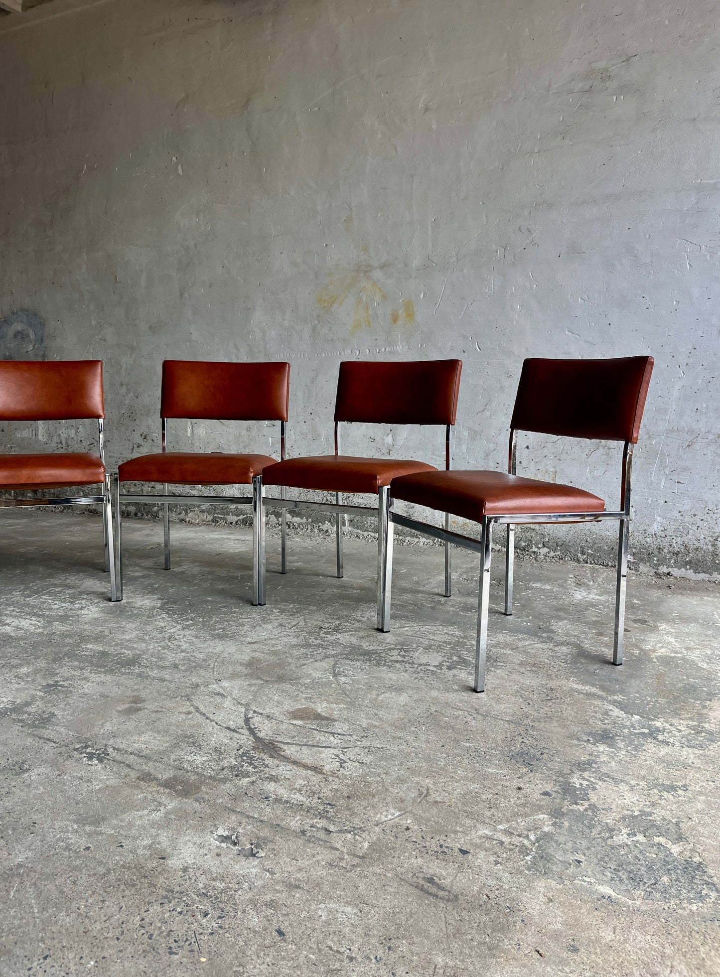 Set of 5 Mid-Century Chrome Dining Chairs in Cognac Leatherette