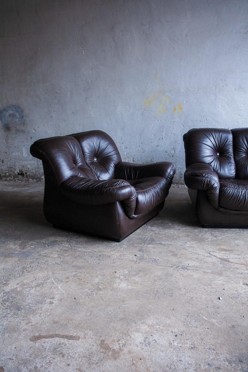 Set of 2 mid-century club chairs in dark brown leather