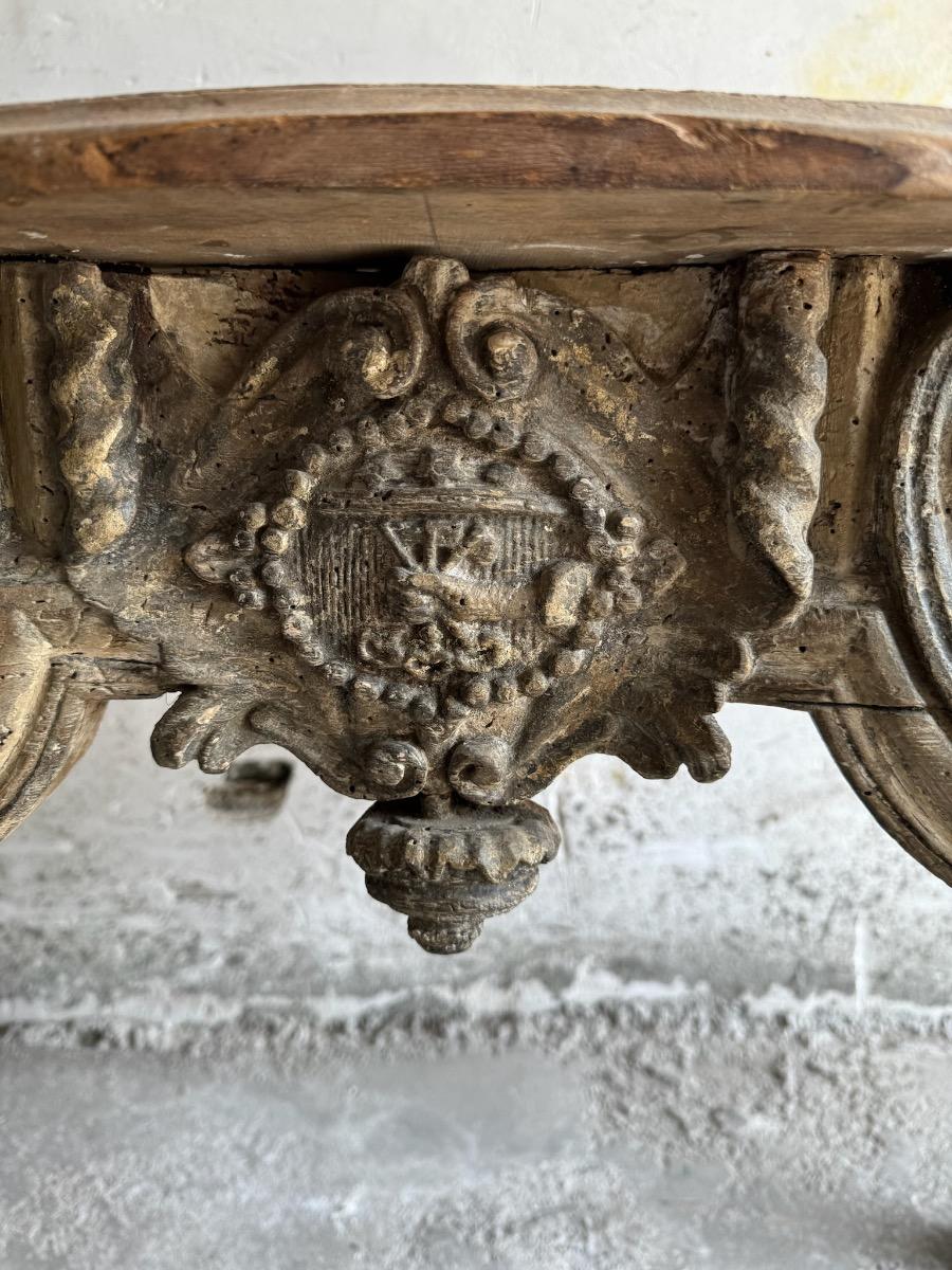 Neoklassieke antieke gebeeldhouwde consoletafel