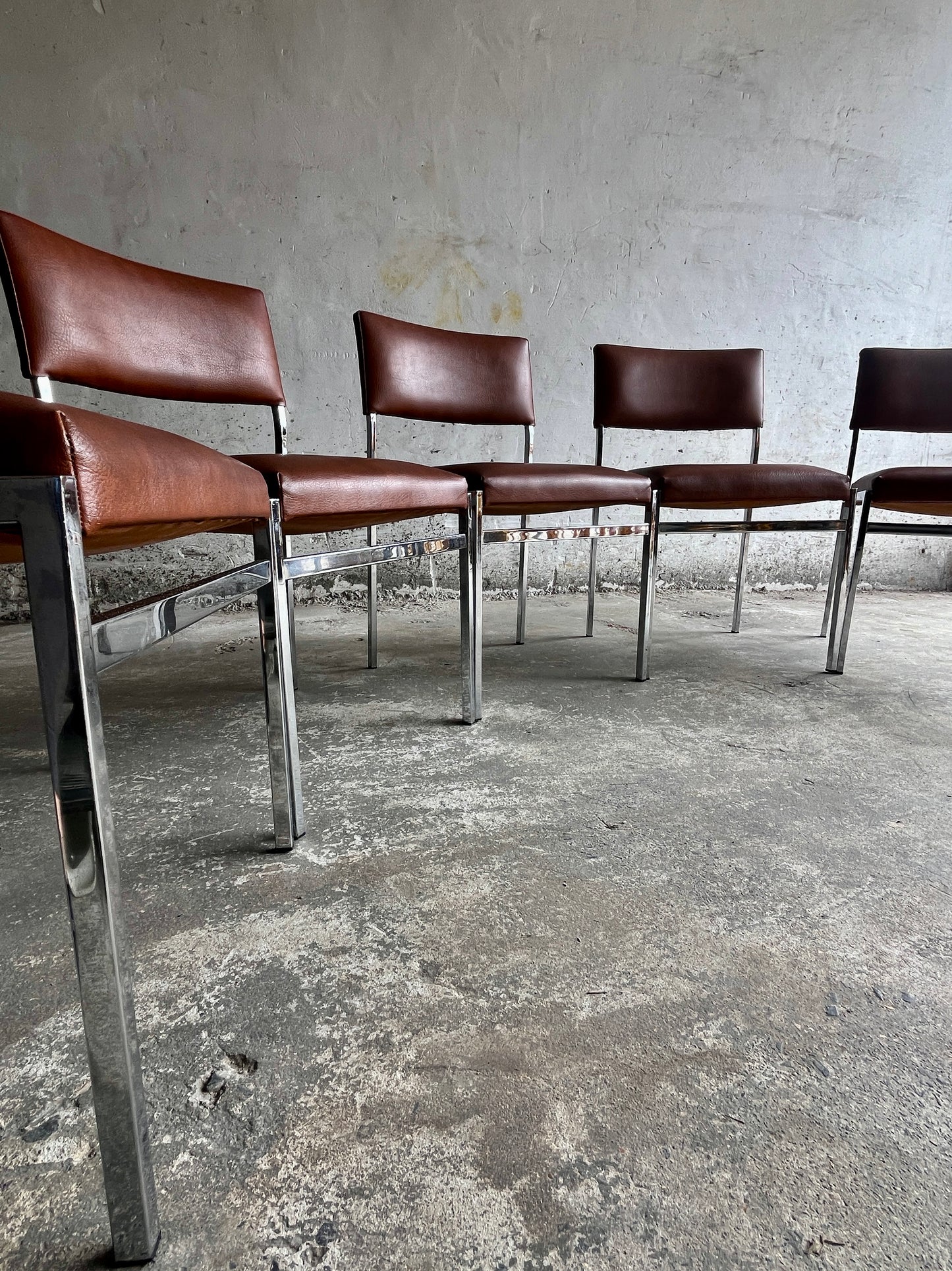Set of 5 Mid-Century Chrome Dining Chairs in Cognac Leatherette