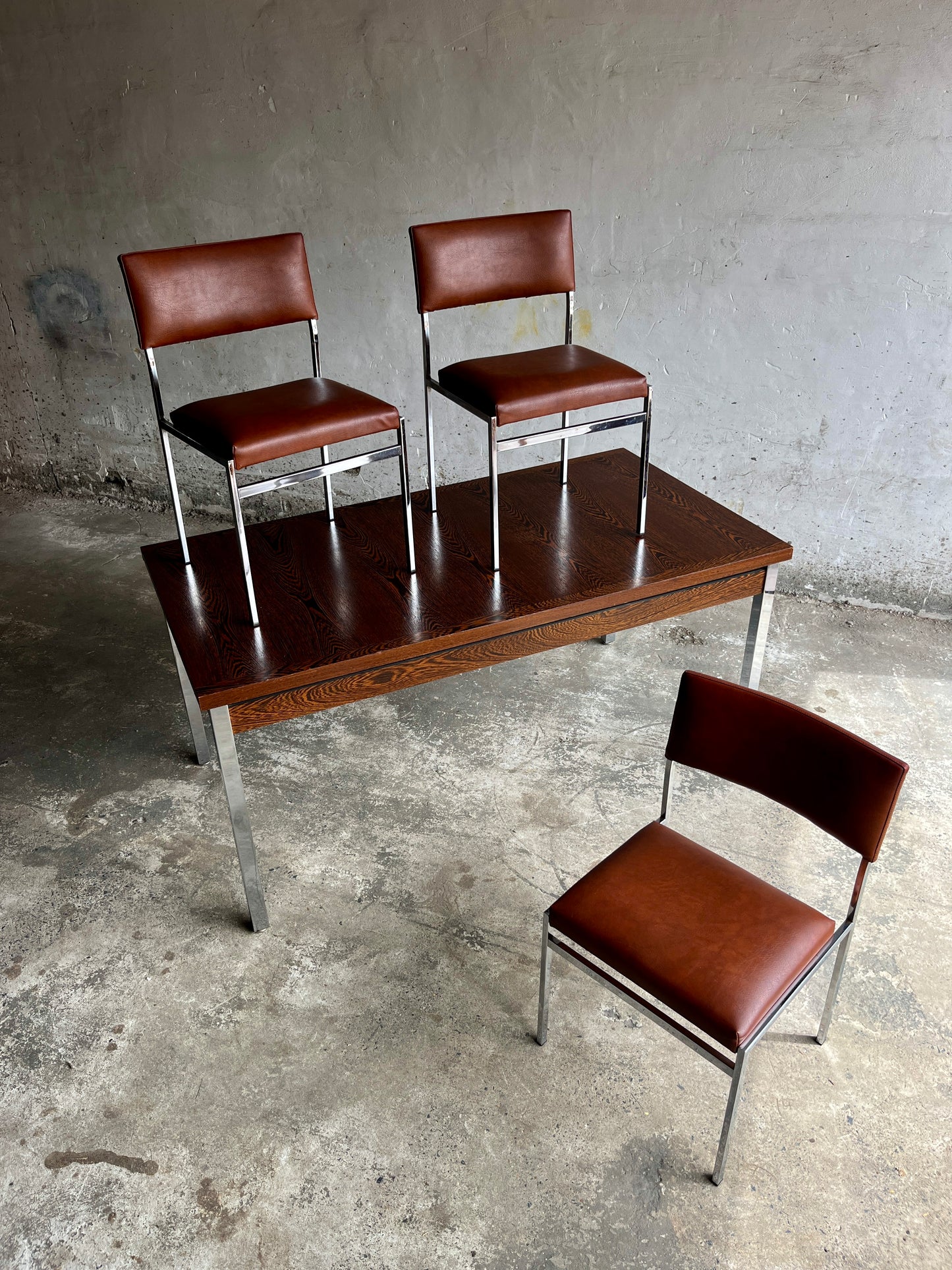 Set of 5 Mid-Century Chrome Dining Chairs in Cognac Leatherette