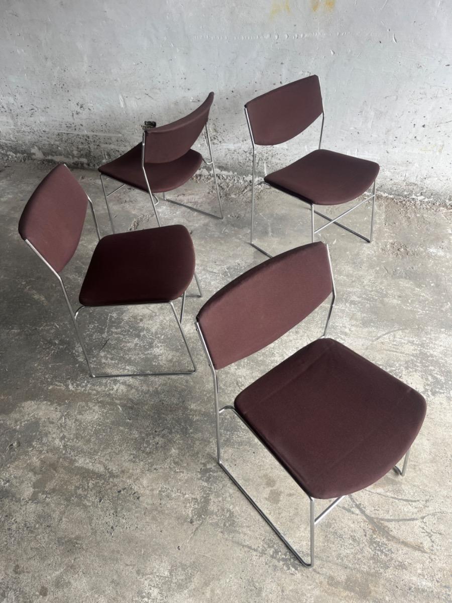 Chaises vintage Howe 40/4 en tissu bordeaux