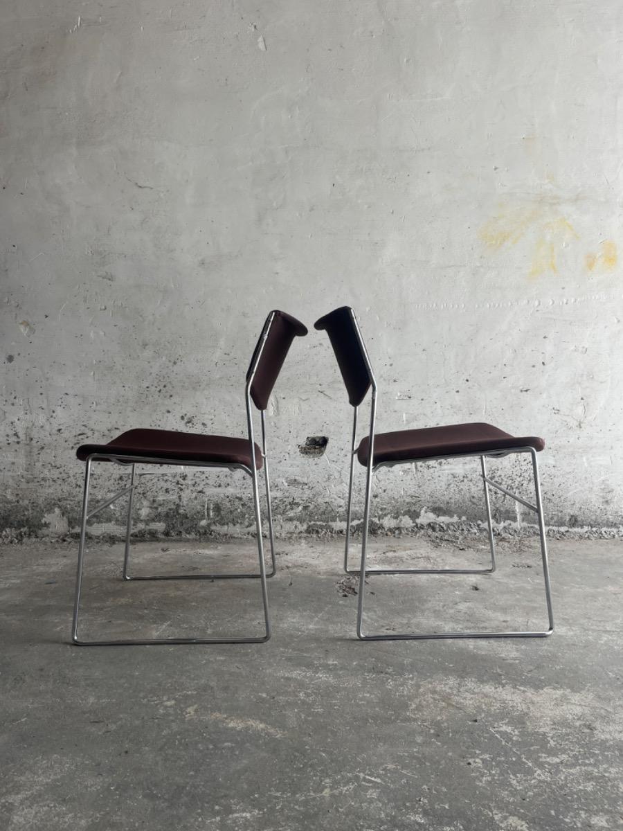 Chaises vintage Howe 40/4 en tissu bordeaux