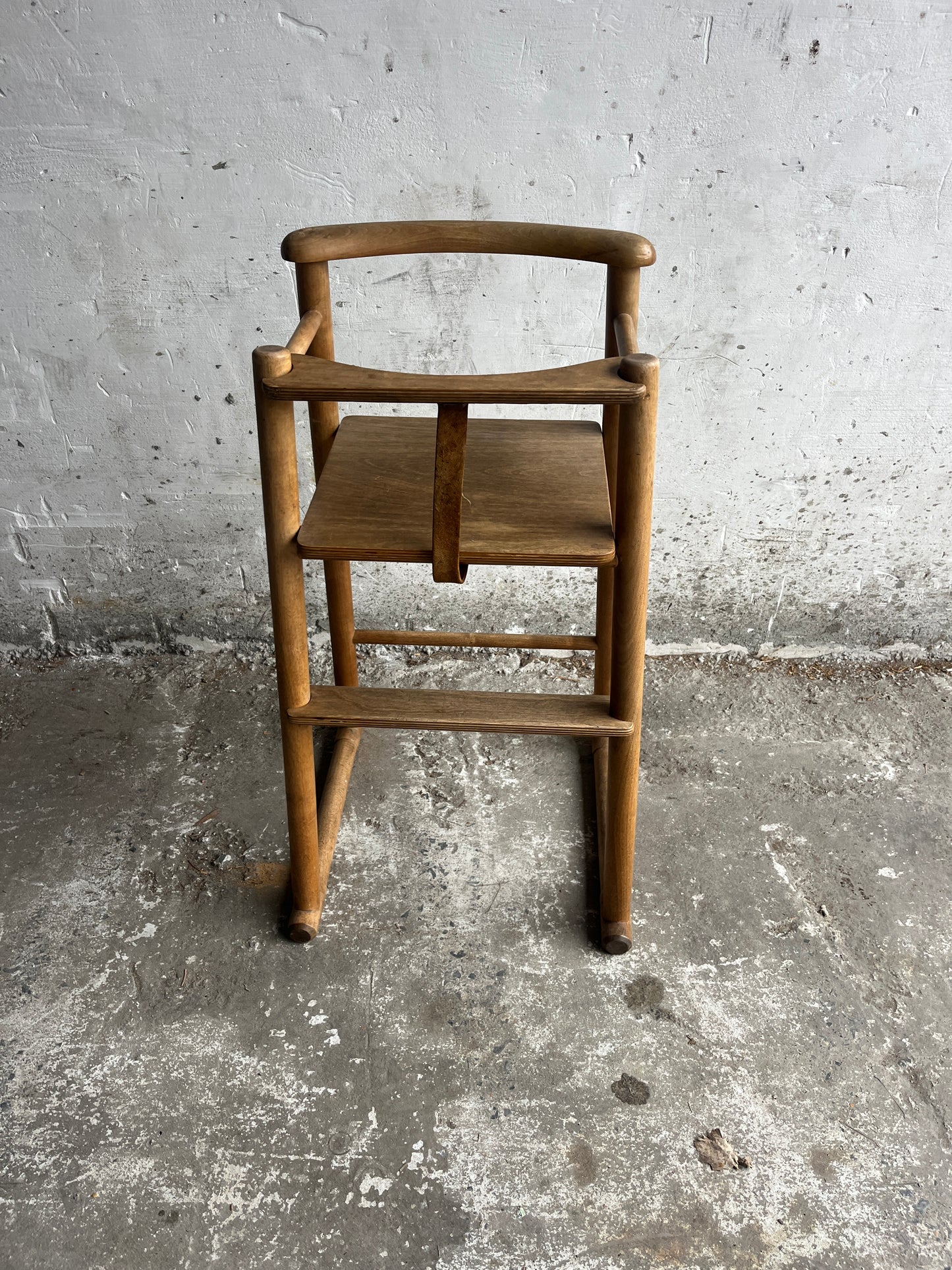 Scandinavian Children’s Chair in Solid Oak, 1960s