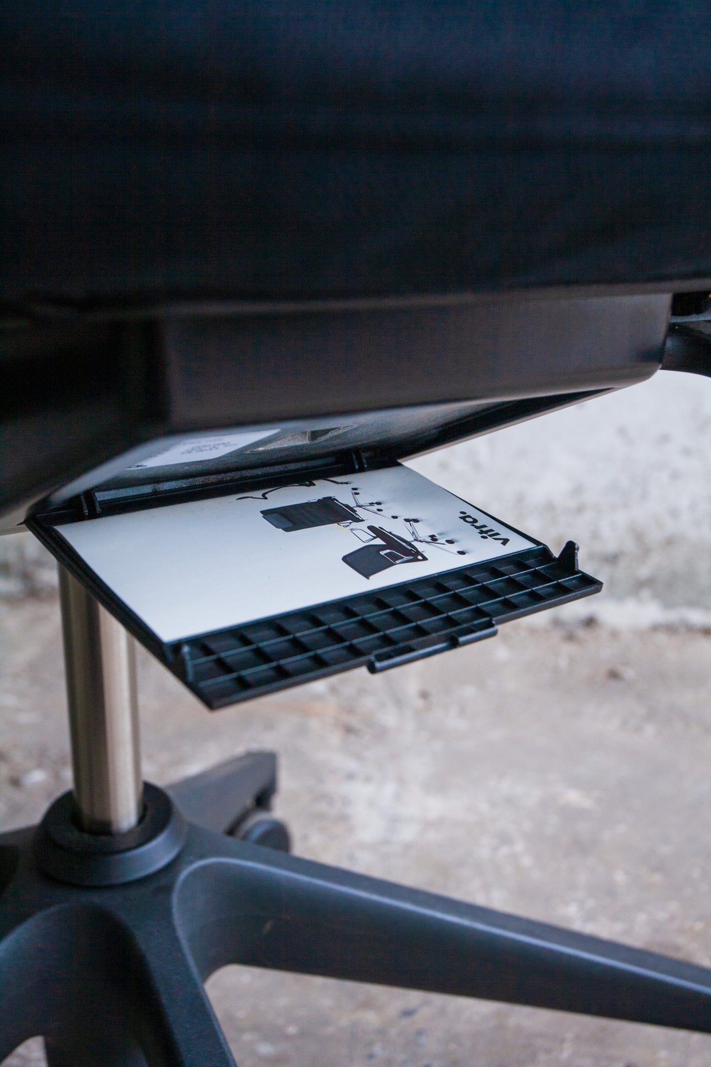 Vitra ID Trim Office Chair by Antonio Citterio