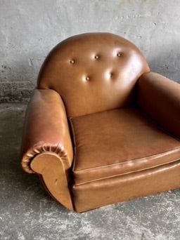 PAIR OF INTERBELLUM CLUB LOUNGE CHAIRS IN COGNAC BROWN & JET BLACK COLOUR, 1930S