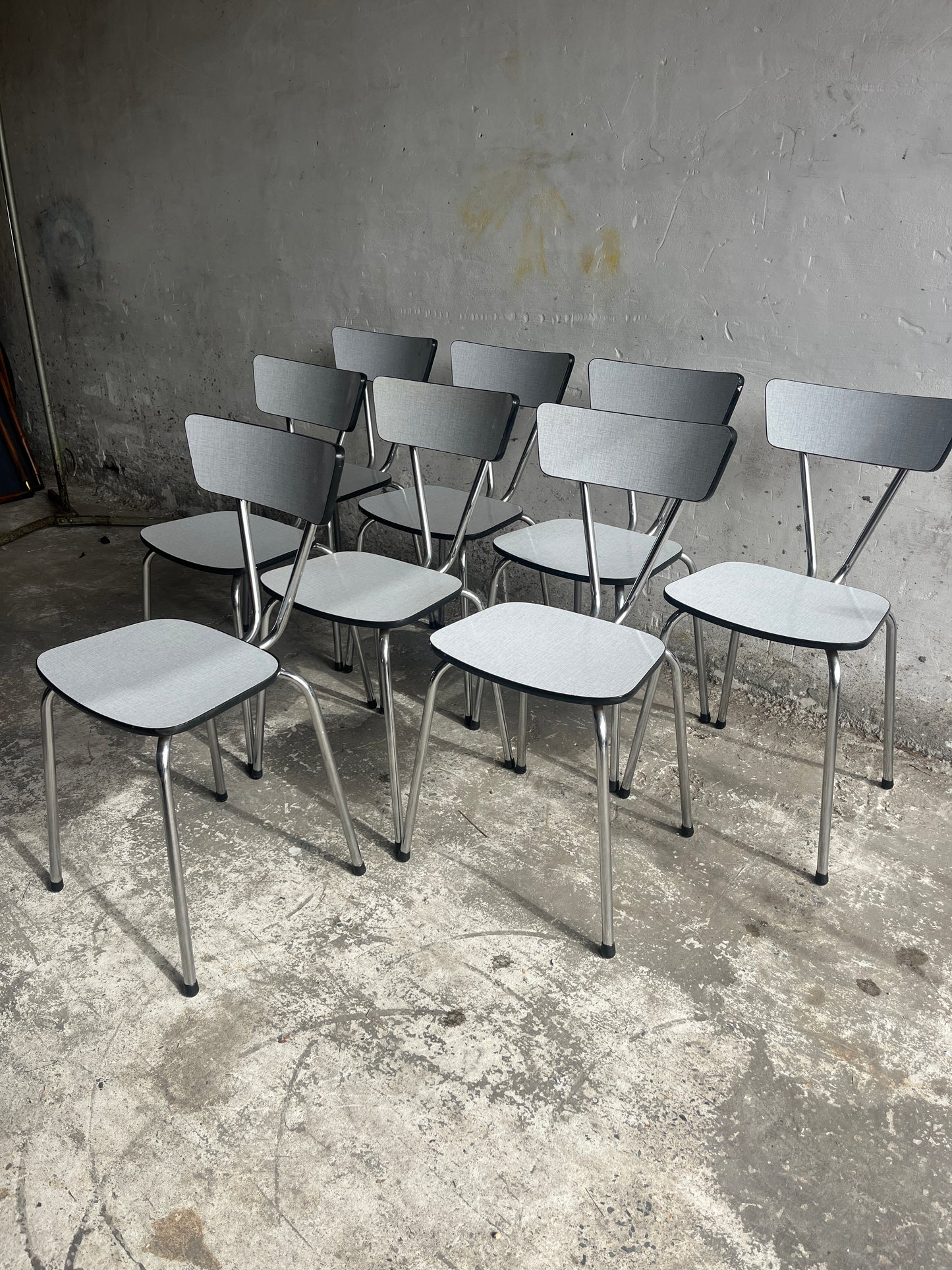 Set of 8 Vintage Dining Chairs – 1960s Design