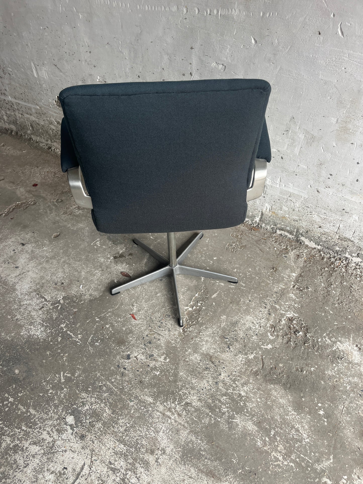 Fritz Hansen model Oxford Arne Jacobsen Swivel Chair – 1970s
