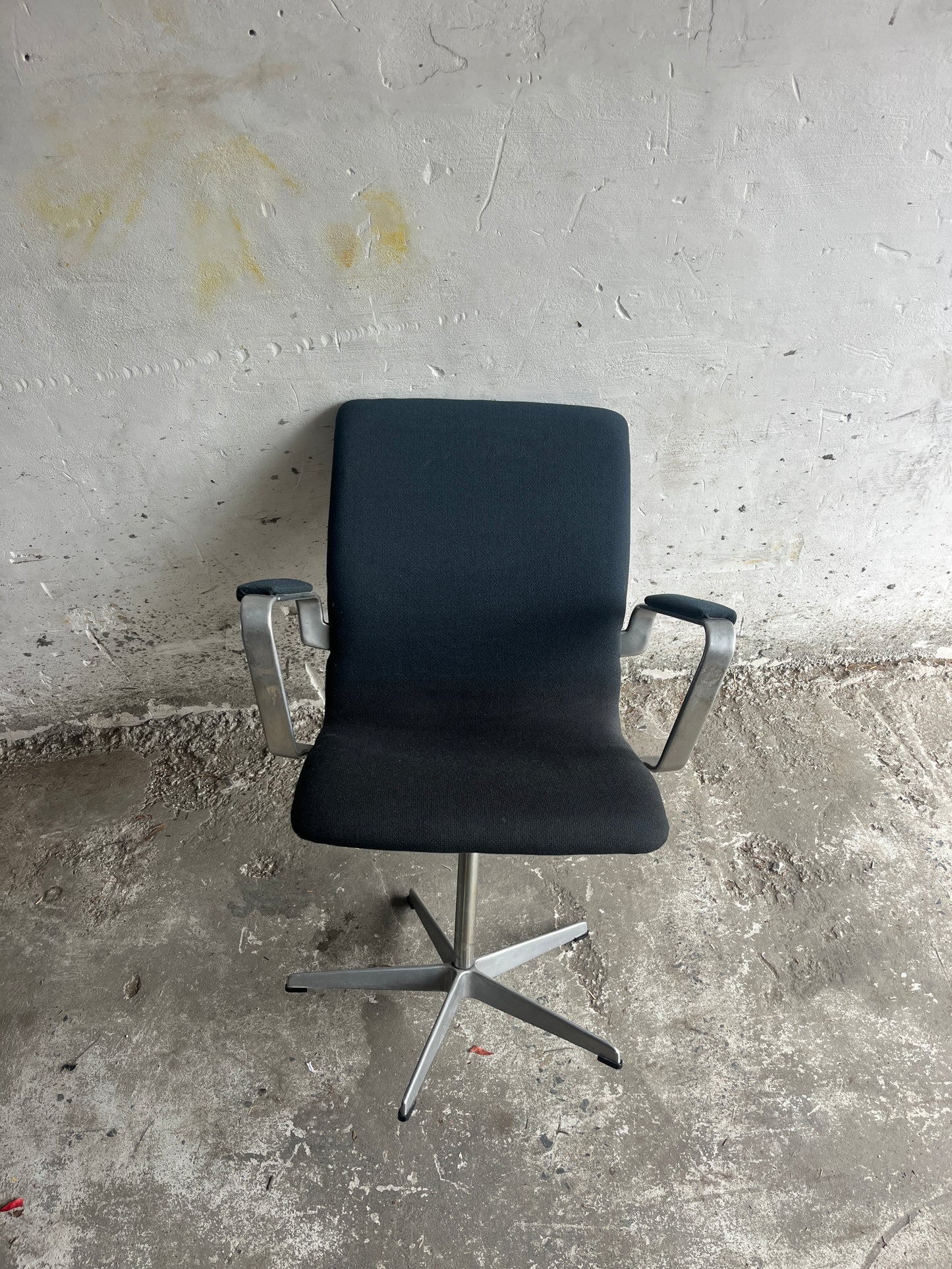 Fritz Hansen model Oxford Arne Jacobsen Swivel Chair – 1970s
