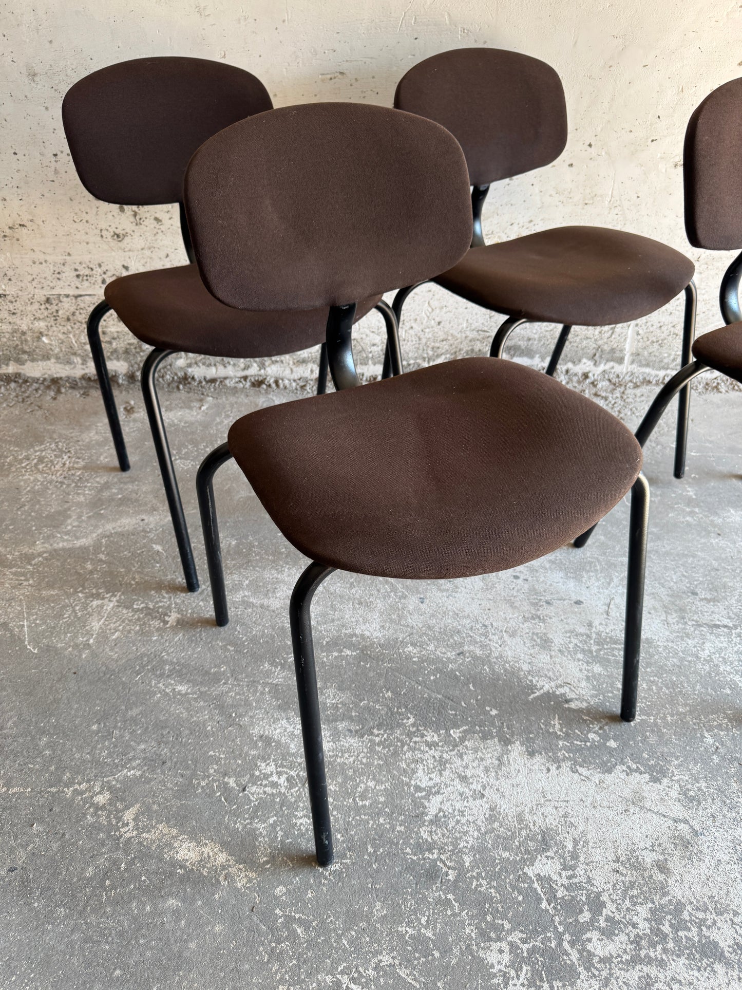 Set of 4 vintage conference chairs in brown textile