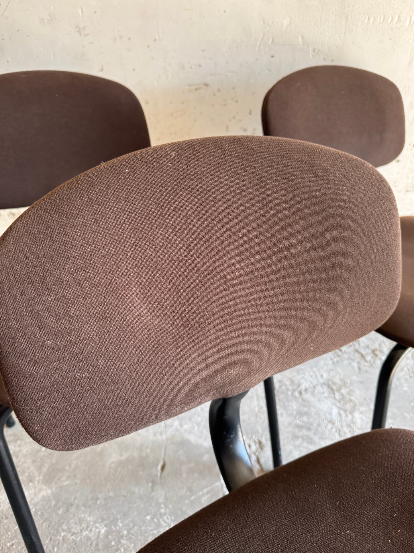 Set of 4 vintage conference chairs in brown textile