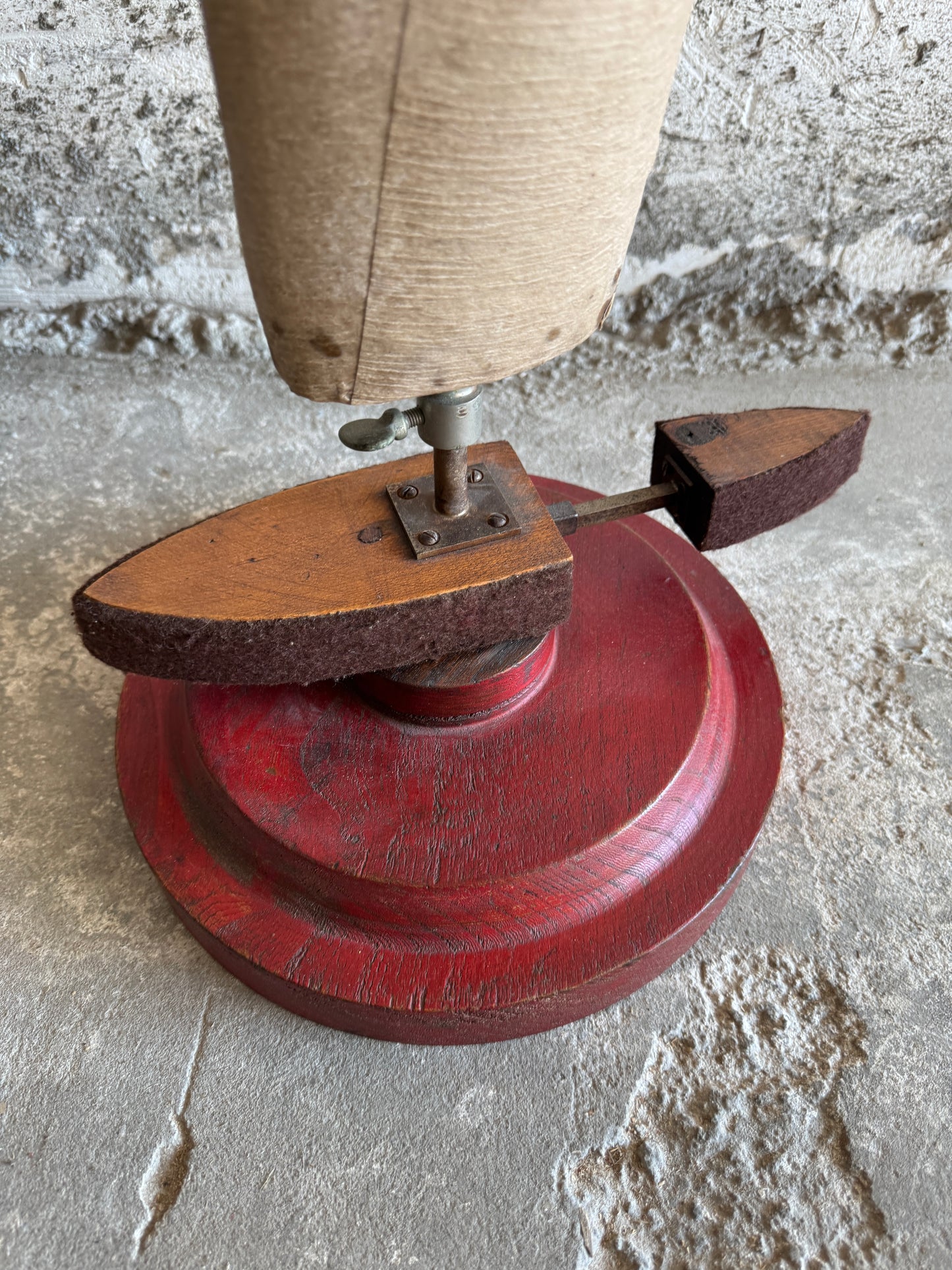Vintage display leg by Moch Tigurem Köln – sculptural display object