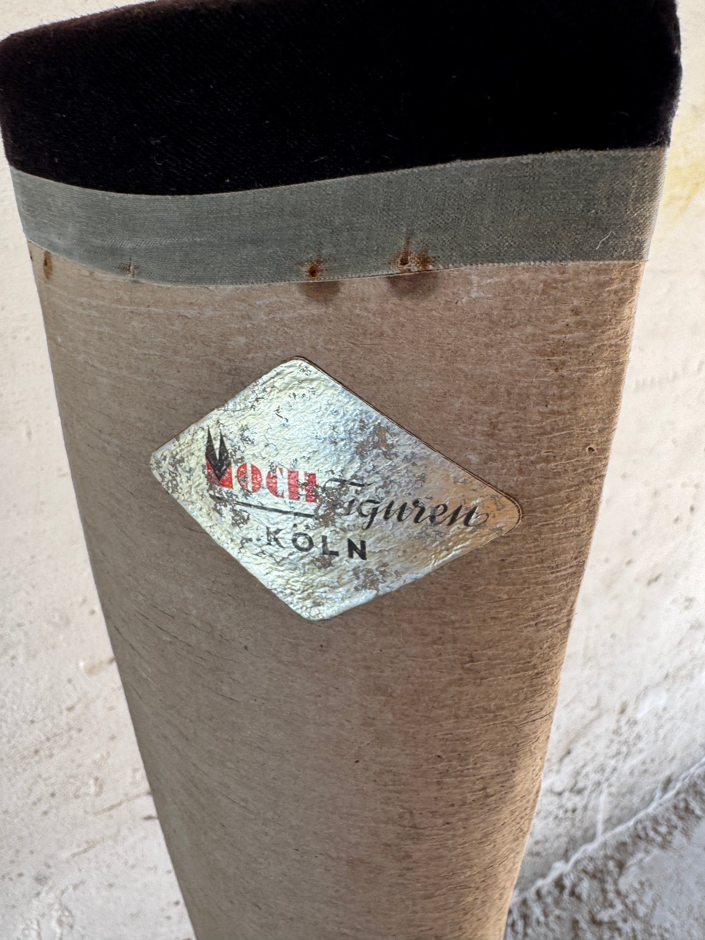 Vintage display leg by Moch Tigurem Köln – sculptural display object