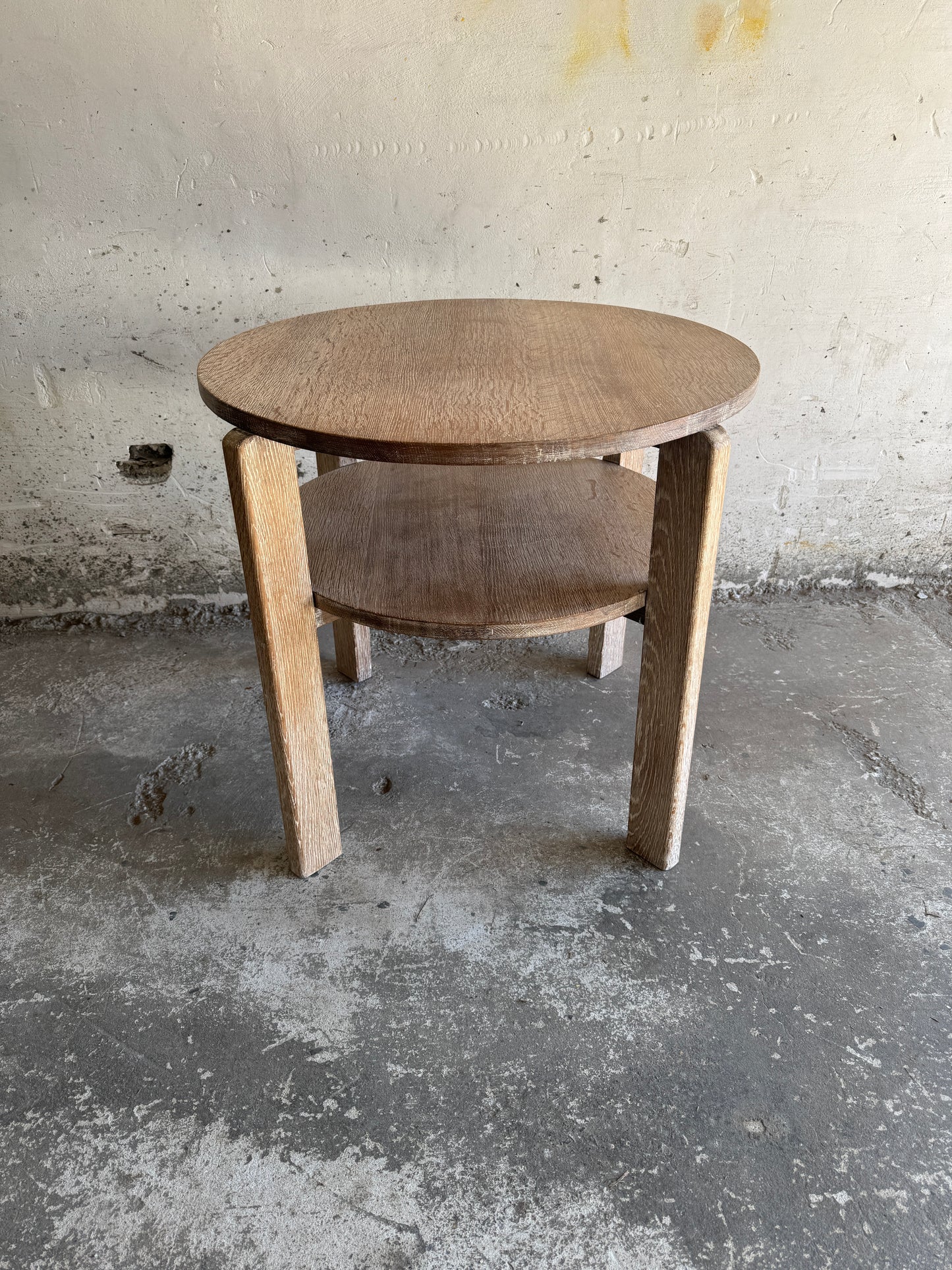 Art Deco bijzettafel in eikenhout met onderplank