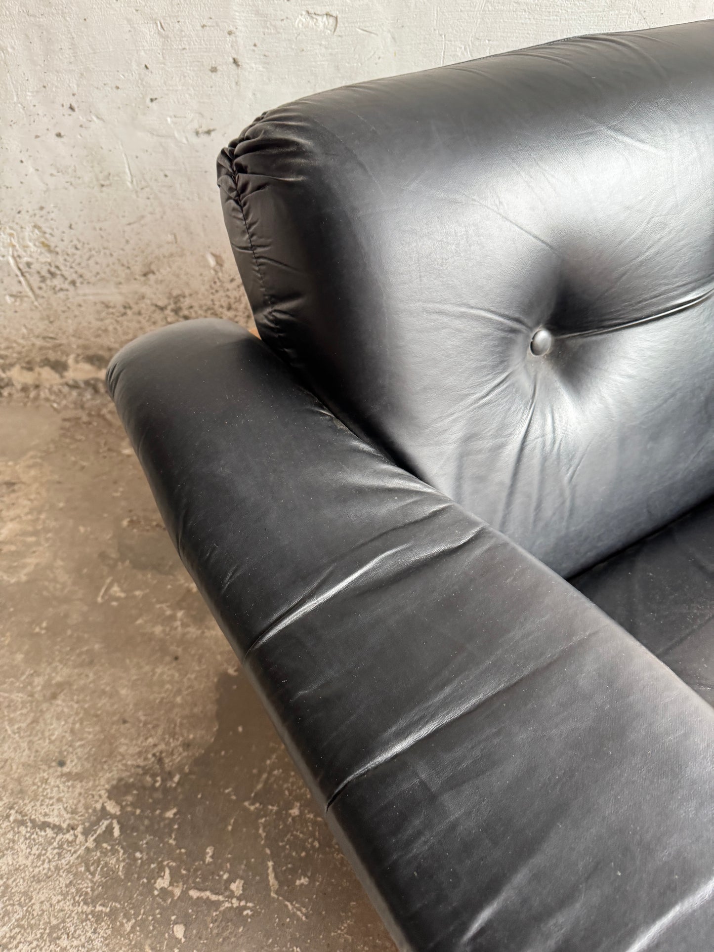 Vintage Italiaanse fauteuil van Poltrona Munari – ontwerp uit de jaren 70