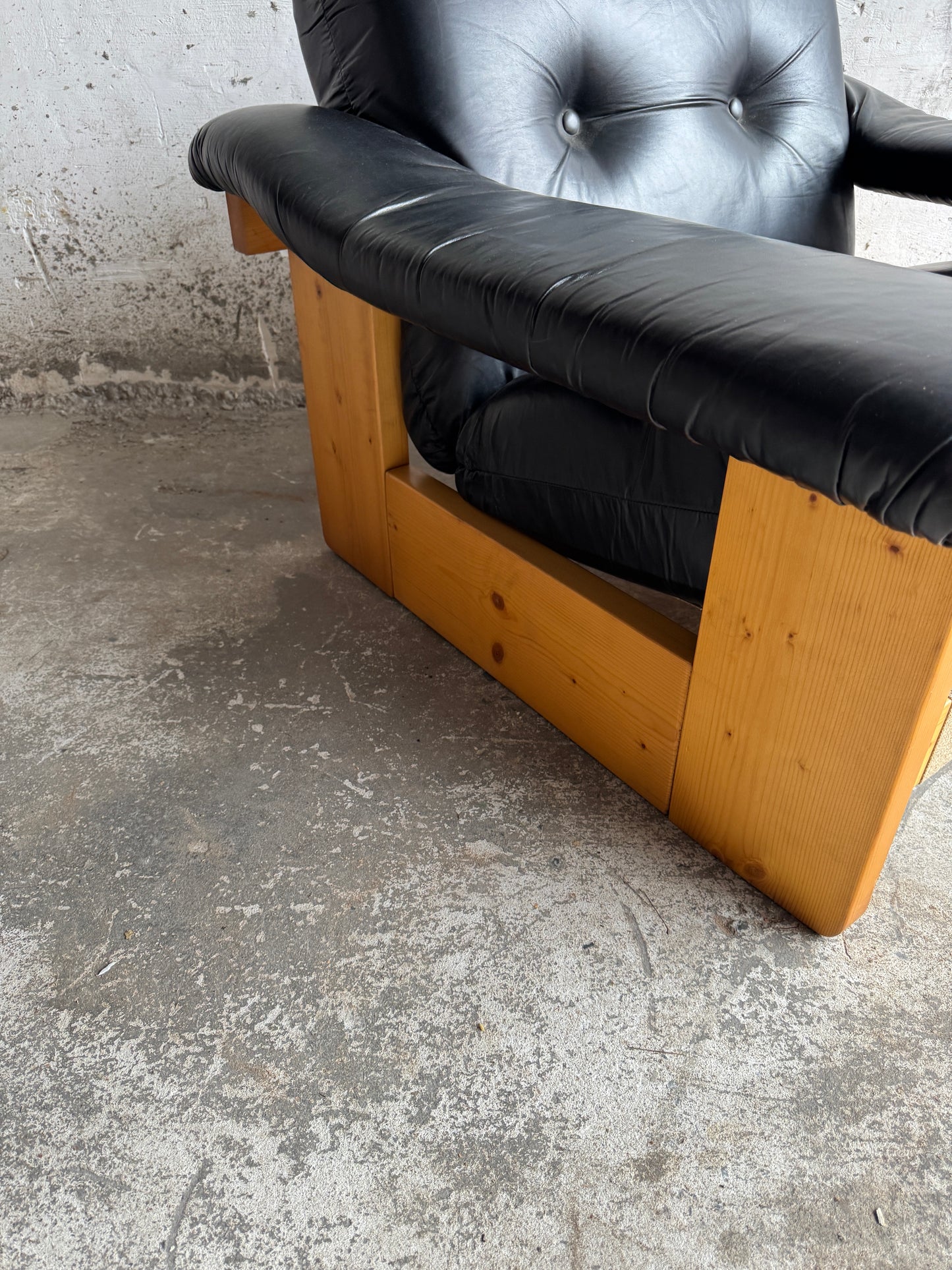 Vintage Italiaanse fauteuil van Poltrona Munari – ontwerp uit de jaren 70