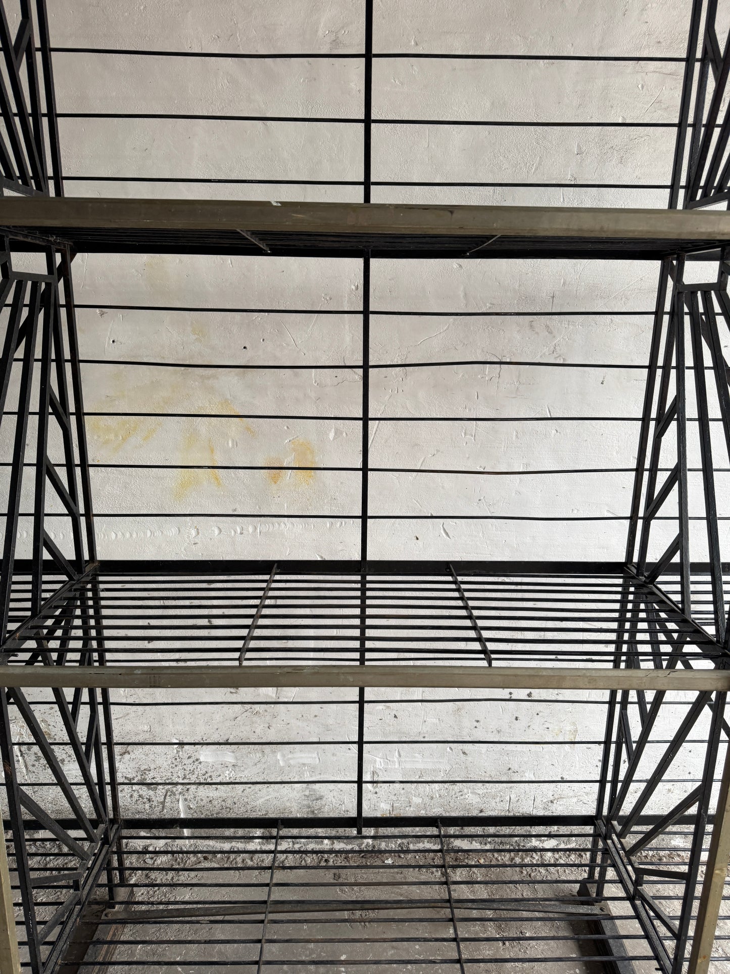 Grote industriële stalen bakkersrek - display- of opslageenheid