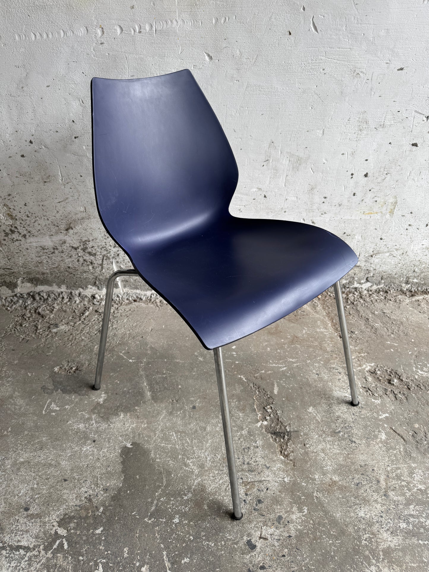 Set van 4 Maui-stoelen van Kartell – Ontworpen door Vico Magistretti