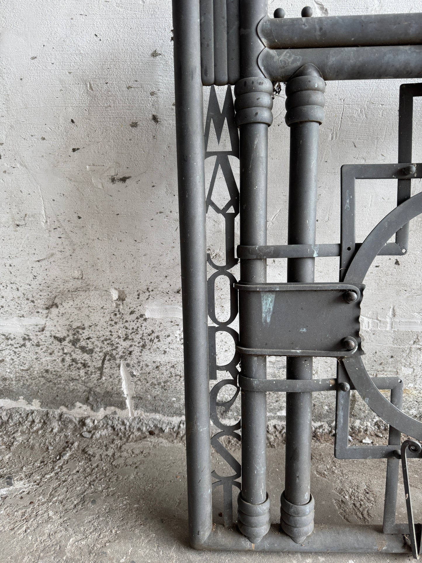 Industrial Cast Iron Architectural Fragment – Circular Motif, c.1930s