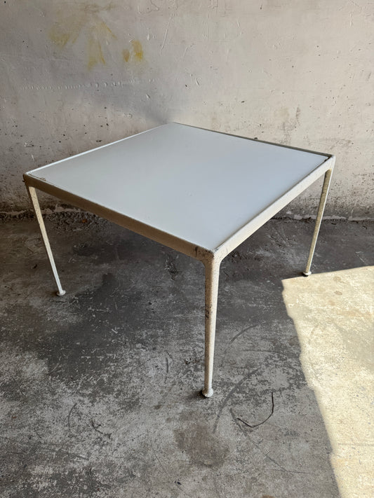 Knoll Buitentafel – 1e editie modernistisch design, jaren 60