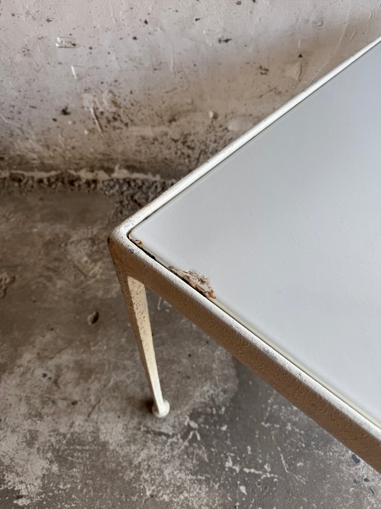 Knoll Buitentafel – 1e editie modernistisch design, jaren 60