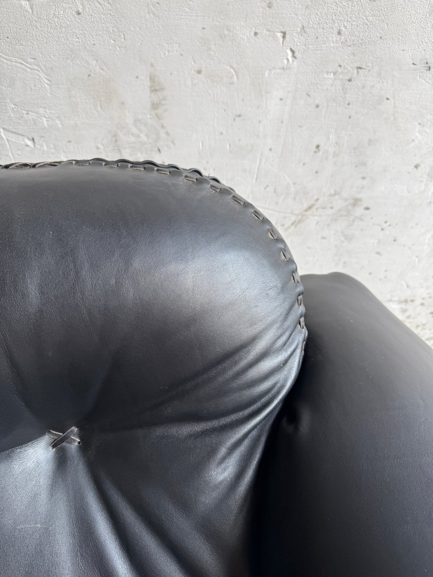 De Sede DS-101 Black Leather Lounge Chair