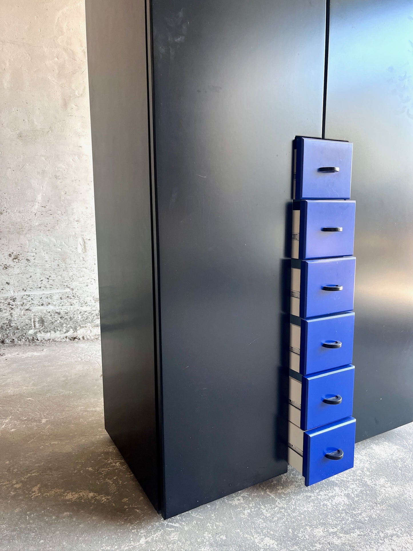 Interlübke Cabinet with Blue Drawers – Germany, 1980s