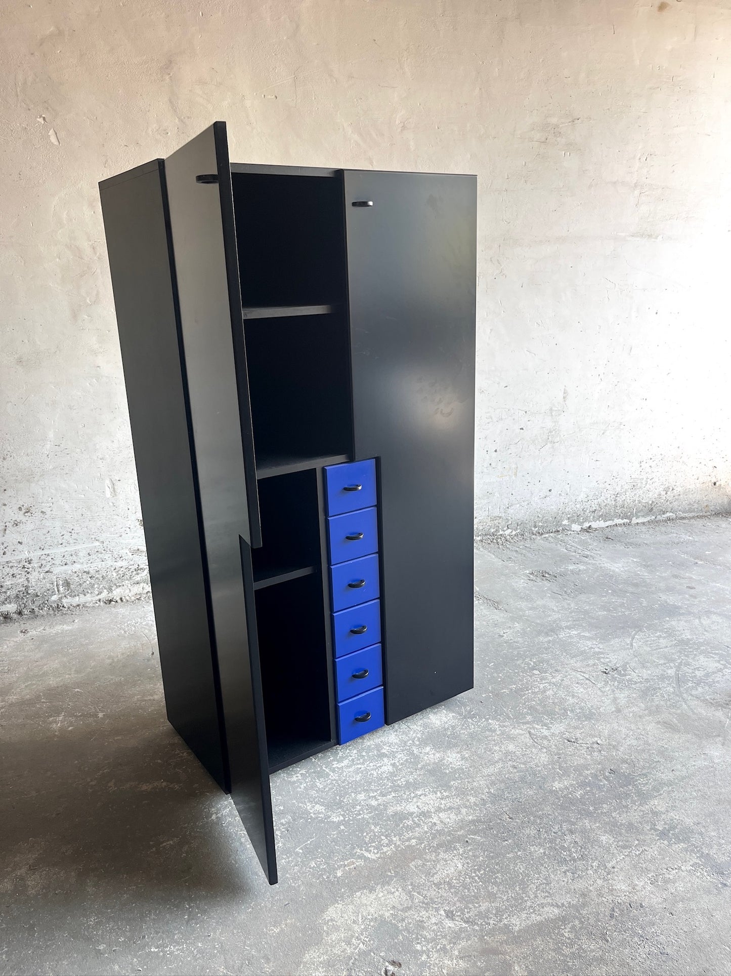 Interlübke Cabinet with Blue Drawers – Germany, 1980s