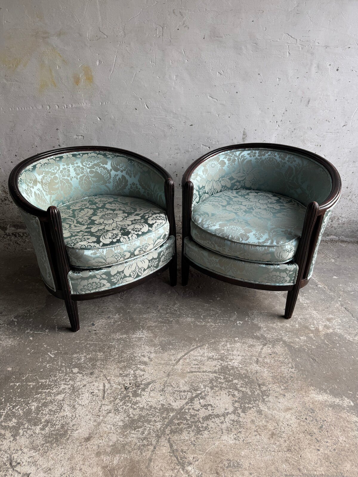 Set of 2 Art Deco armchairs with floral upholstery