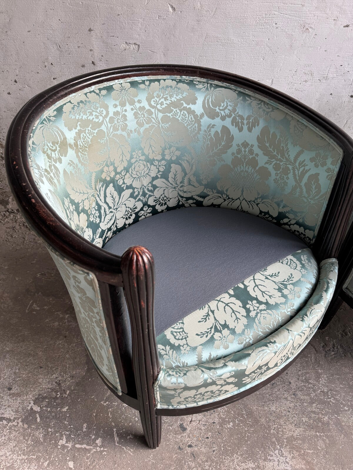 Set of 2 Art Deco armchairs with floral upholstery