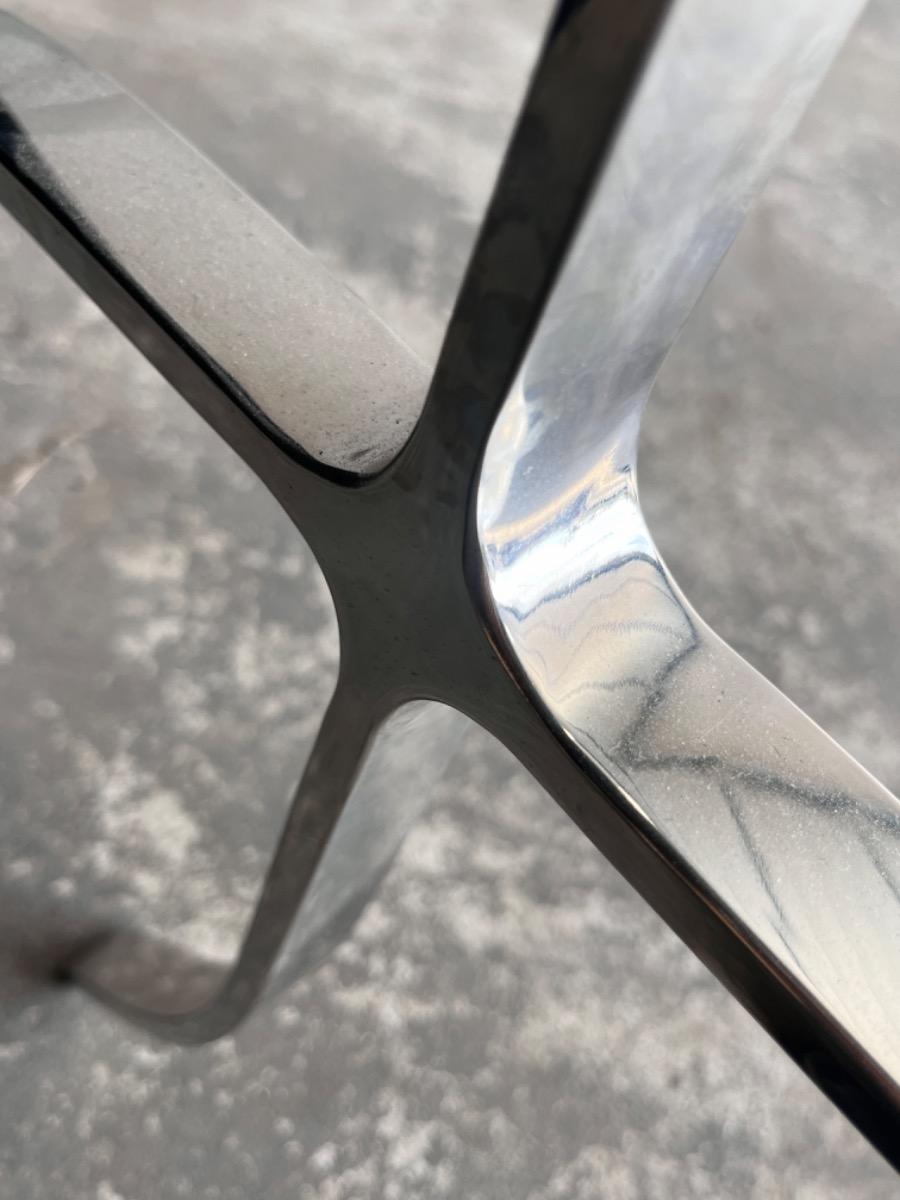 Barcelona ottoman in zwart leer en chroom (naar ontwerp van Mies van der Rohe)