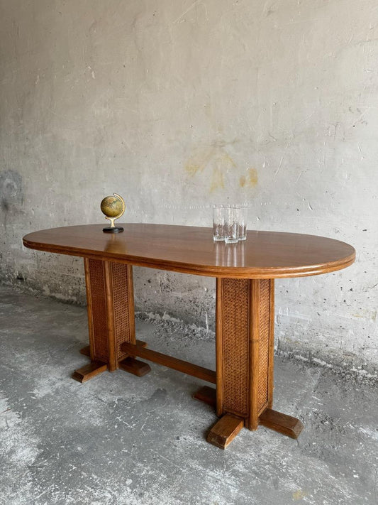 Vintage beukenhouten tafel met rotan elementen – 1960