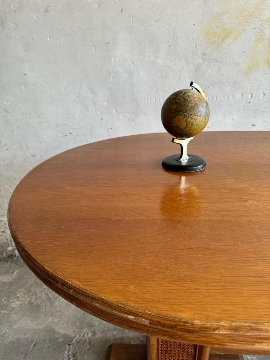 Vintage beukenhouten eettafel met geweven details – jaren 60