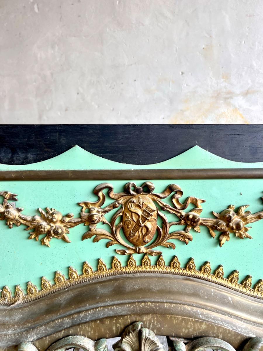 Antieke haarddeuren van brons messing