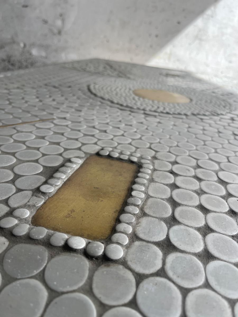 Brutalist coffee table with mosaic top and brass accents – 1970s