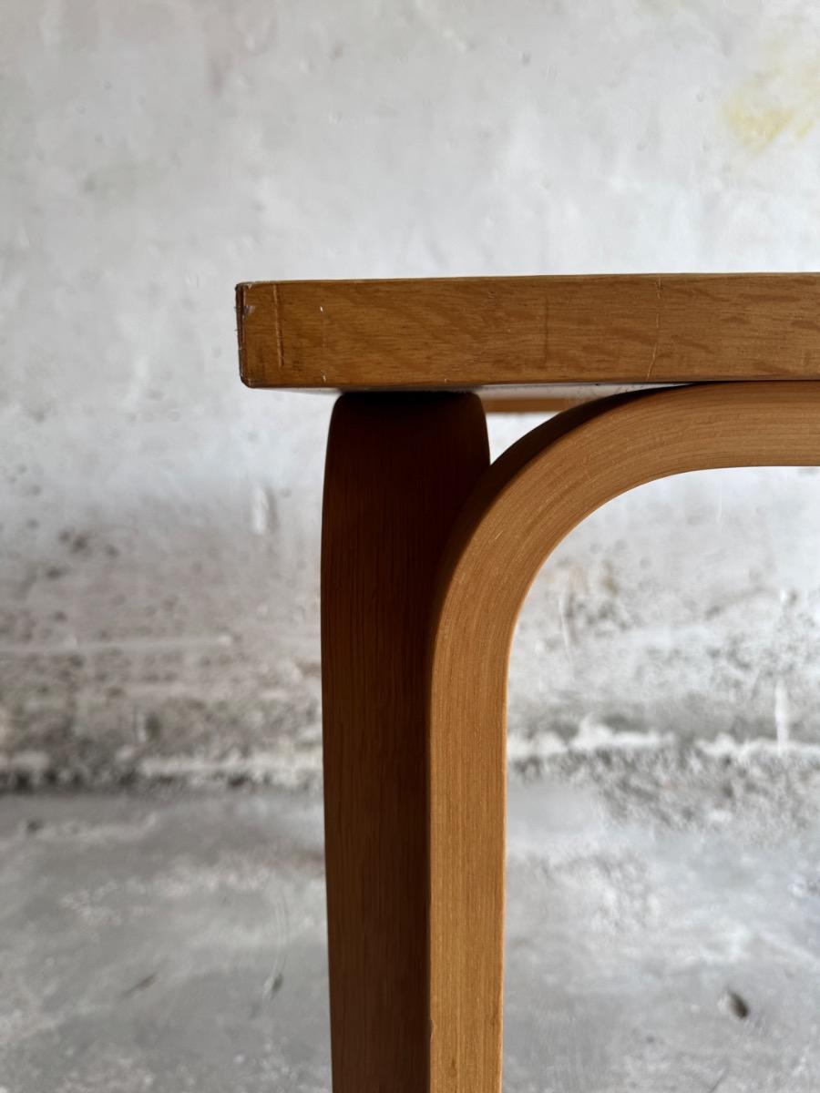 Deense eettafel van Magnus Olesen met grijs blad – jaren 70