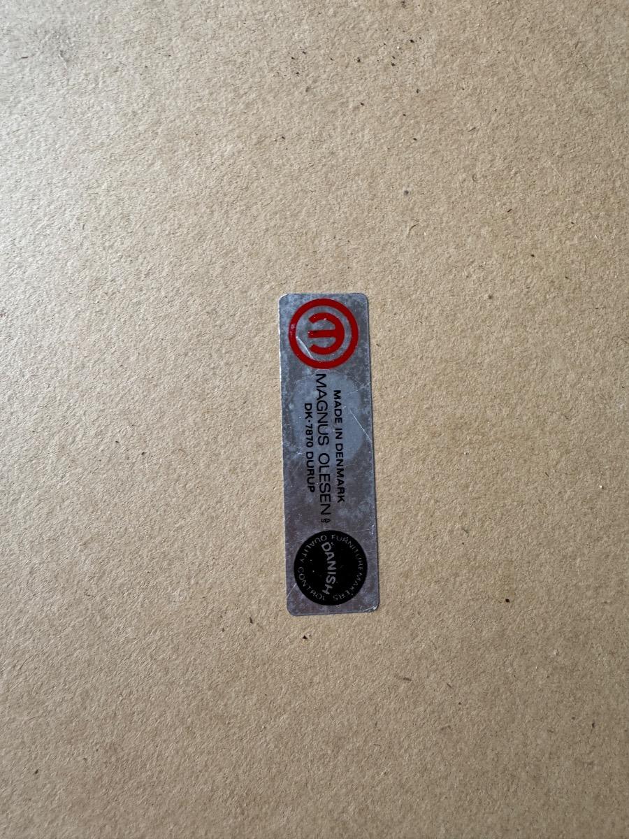 Deense eettafel van Magnus Olesen met grijs blad – jaren 70