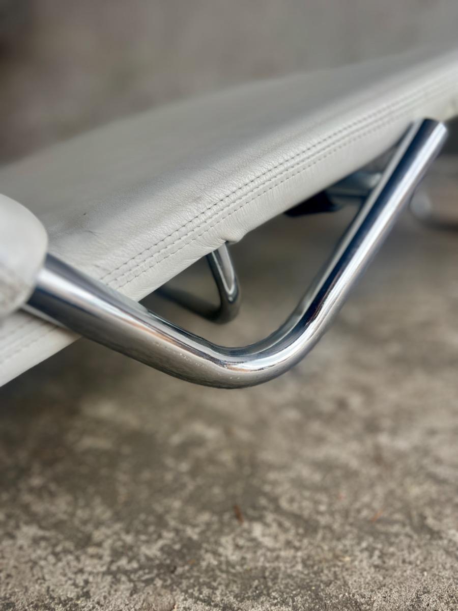 Lounge chair ‘Tuoli’ door Antti Nurmesniemi voor Cassina (1970)