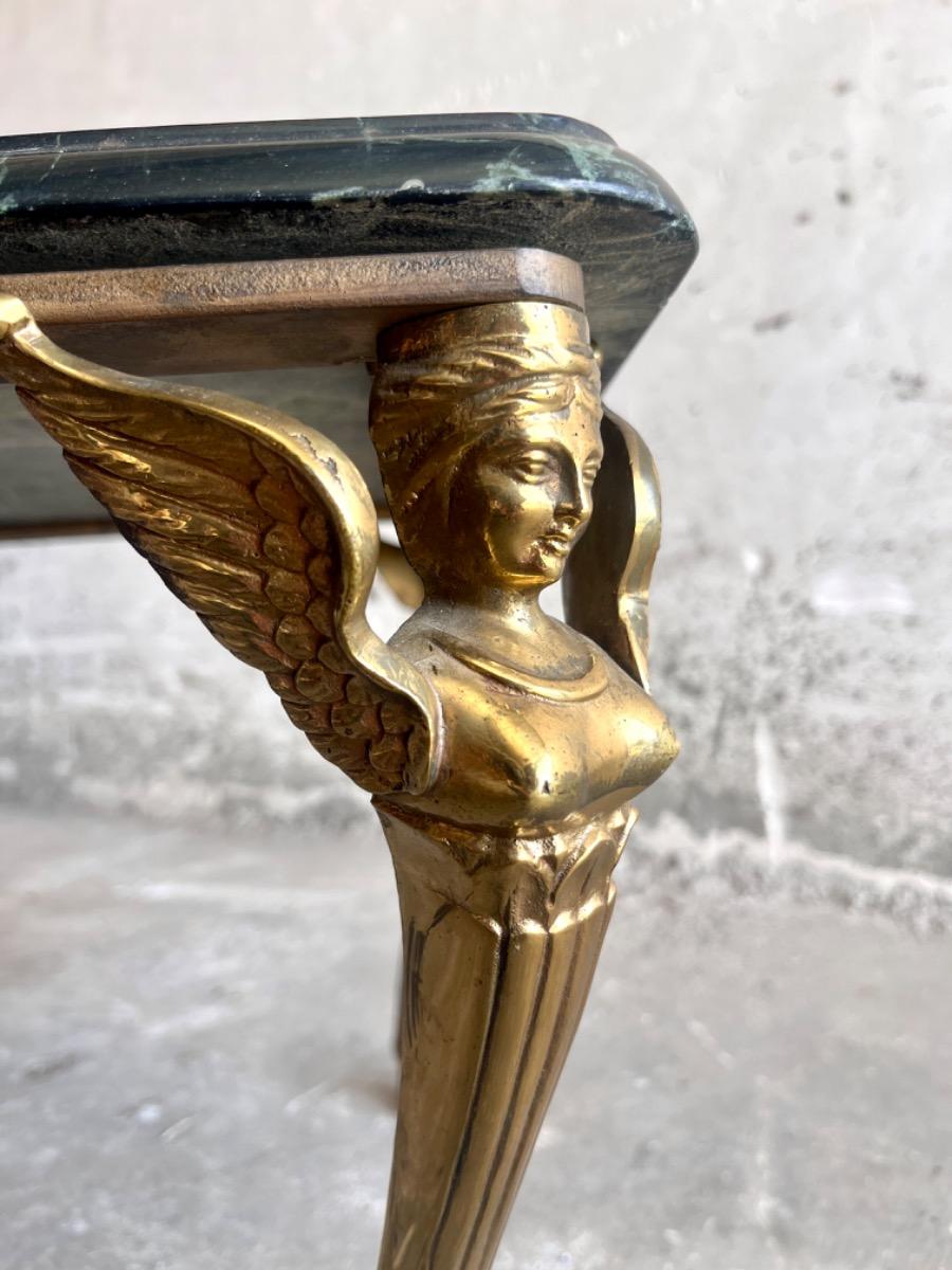 Vintage salontafel met groen marmeren blad en vergulde poten