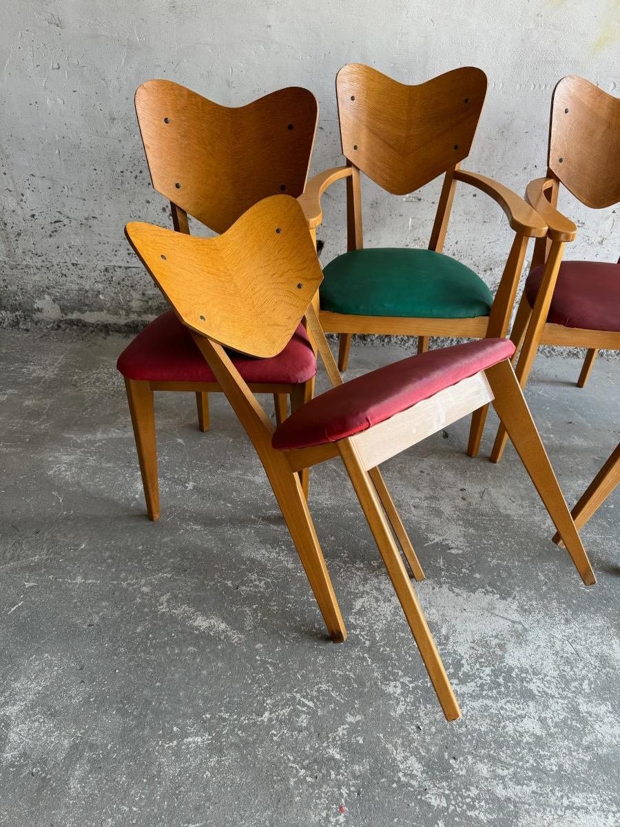 Set zeldzame hartvormige stoelen van René-Jean Caillette (jaren 50)