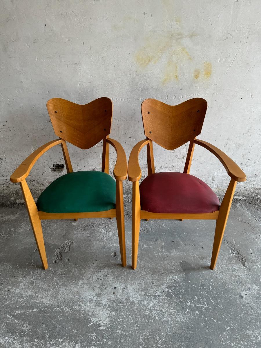 Set zeldzame hartvormige stoelen van René-Jean Caillette (jaren 50)
