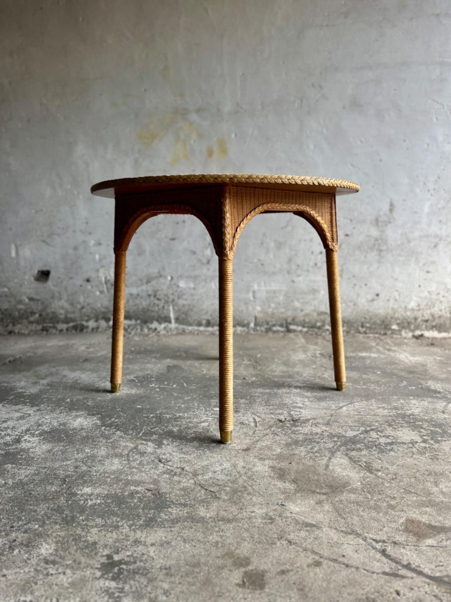 Lloyd Loom rotan ronde tafel van Vincent Sheppard