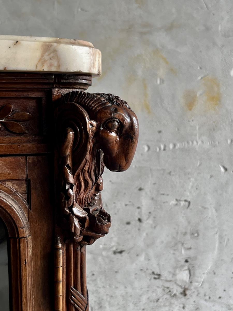 Eikenhouten kast in Renaissance Revival-stijl, midden 19e eeuw