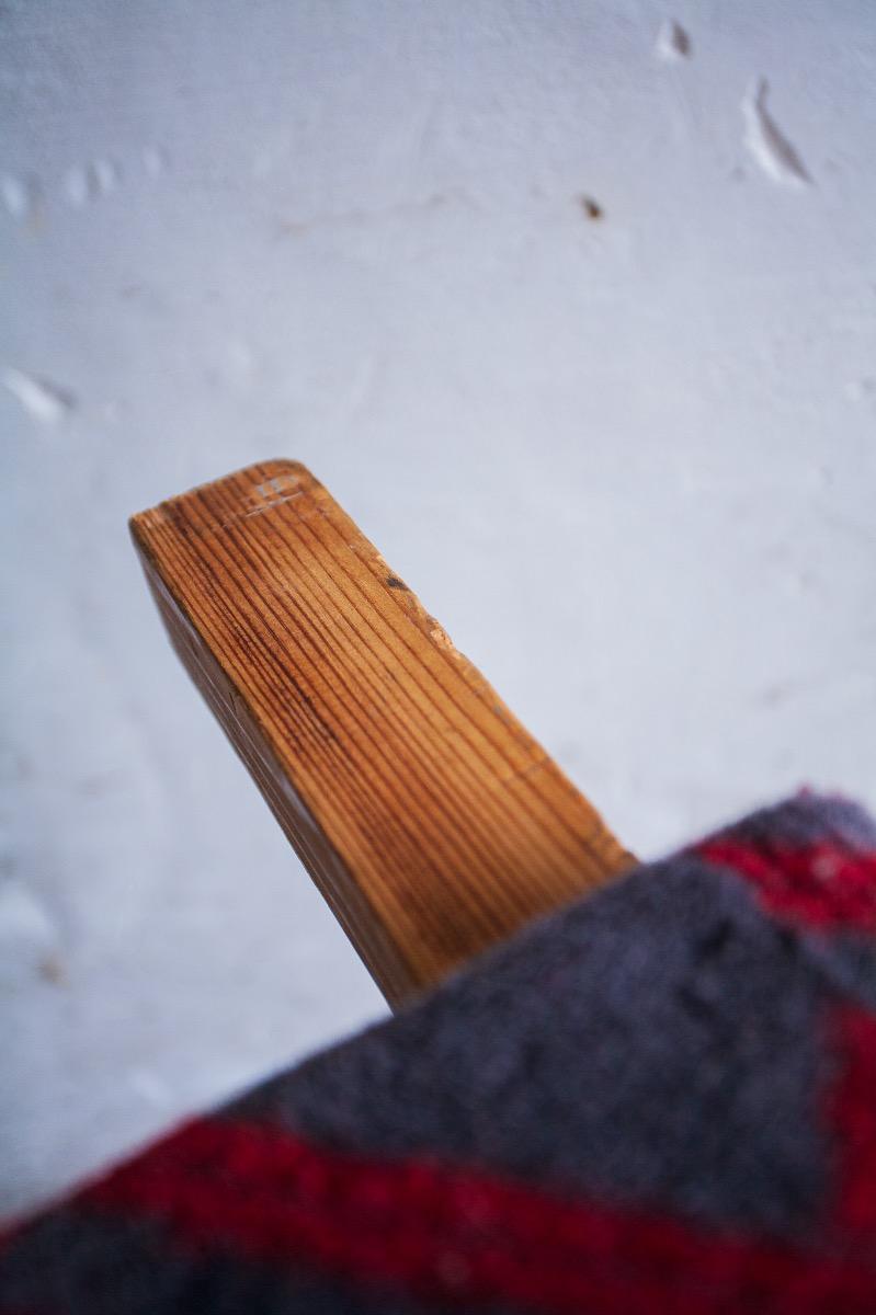 Grote vintage bank bekleed met Schotse tartanstof