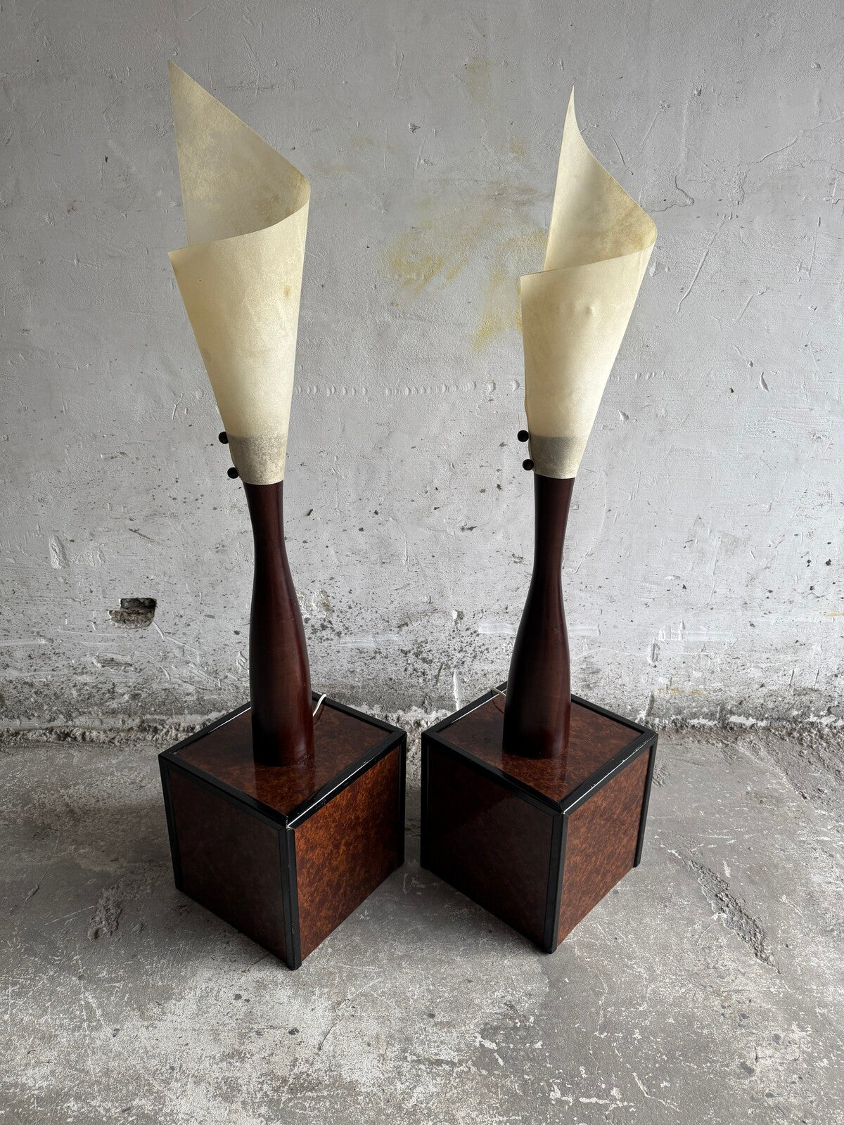 Set van 2 organisch gevormde lampen met rijke houten voet