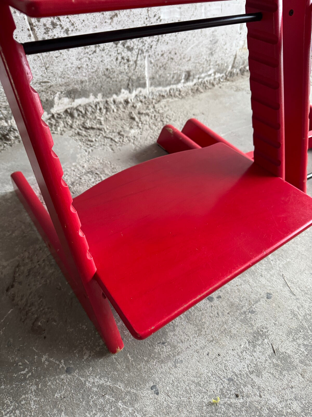 Set of 2 red children's chairs in adjustable school style (1990s)