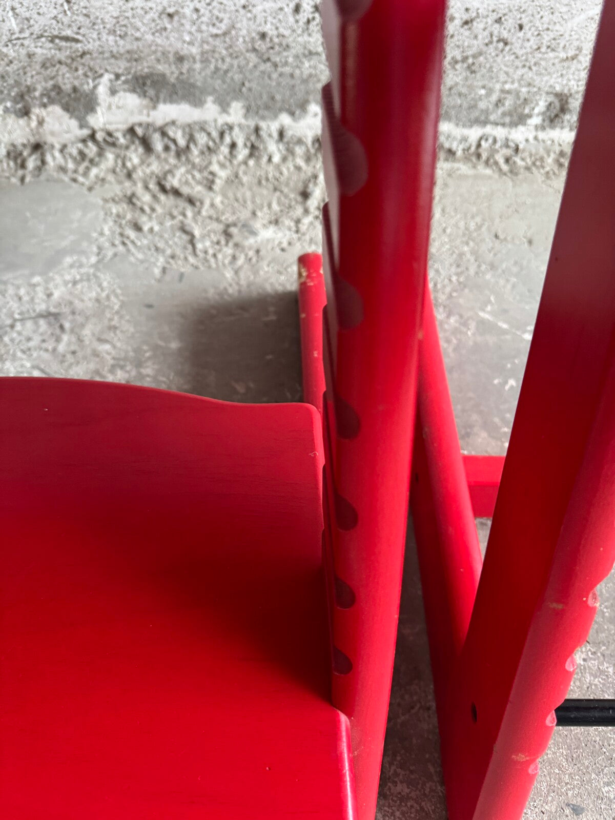 Set of 2 red children's chairs in adjustable school style (1990s)