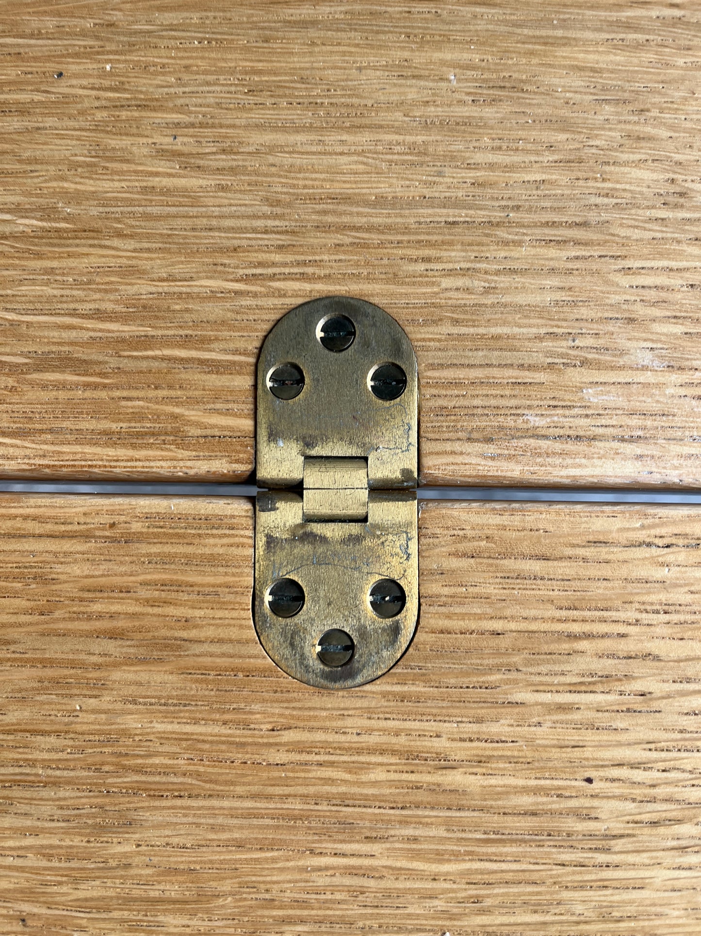 Cirkante Dining Table – Bob & Dries Van den Berghe ( First edition 1980s)