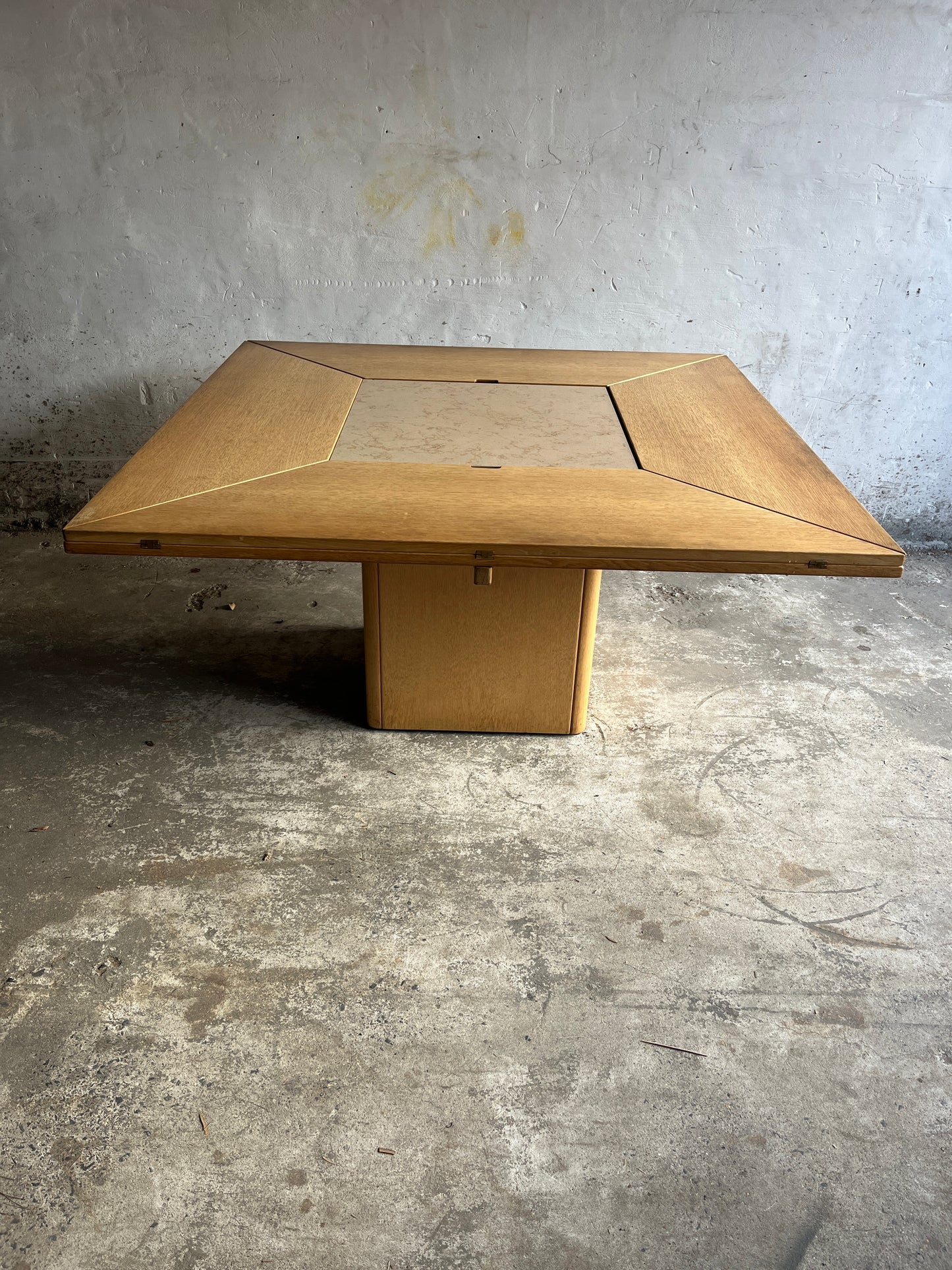 Cirkante Dining Table – Bob & Dries Van den Berghe ( First edition 1980s)