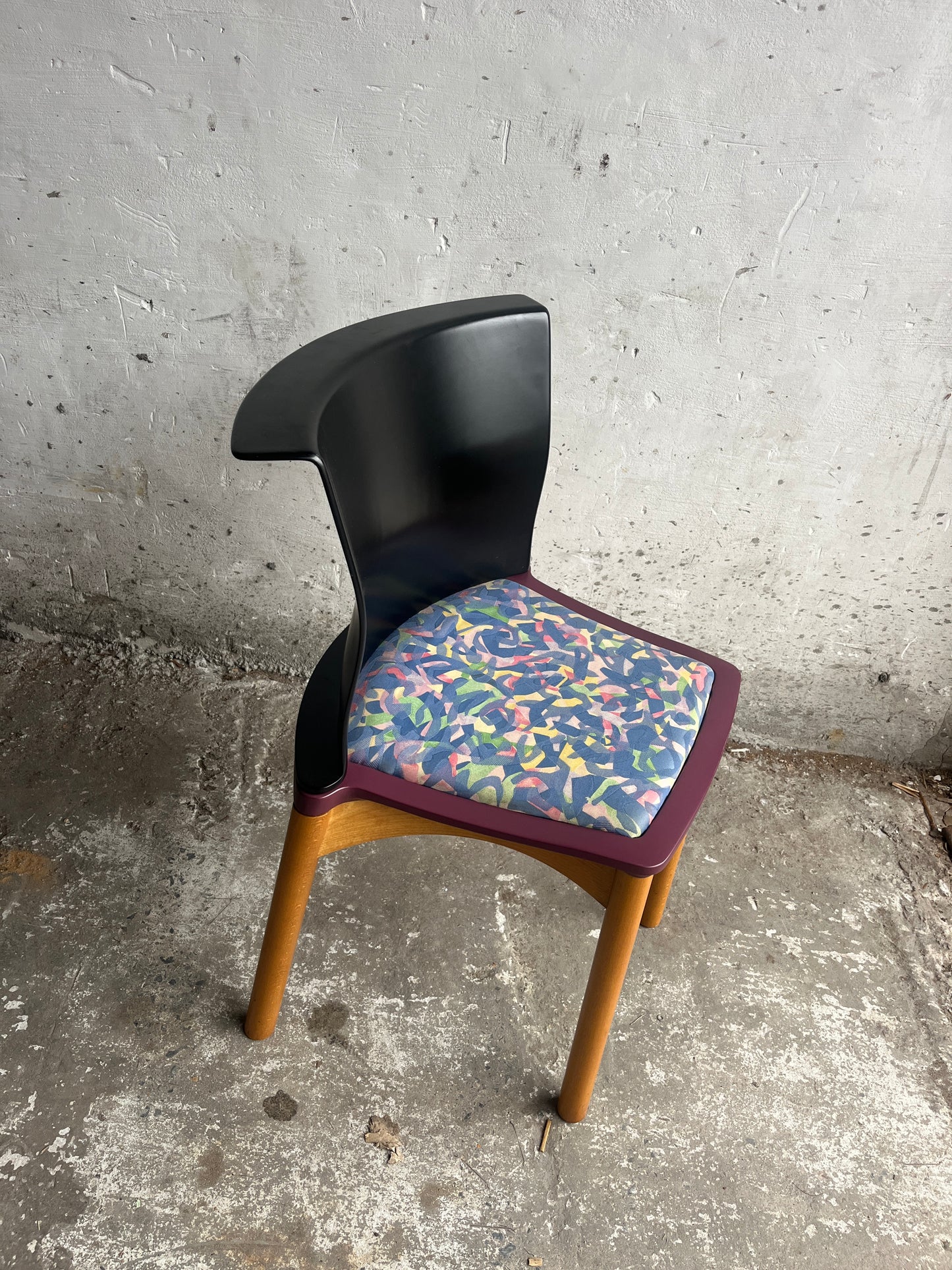 Set of 4 Memphis Style Chairs by Francesco Binfaré for Cassina, 1980s